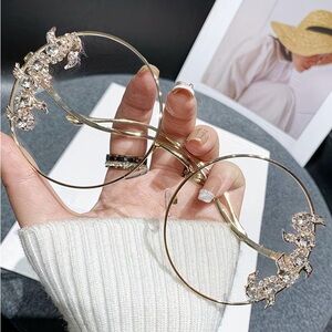 Elegant Gold Round Glasses with Crystal Accents